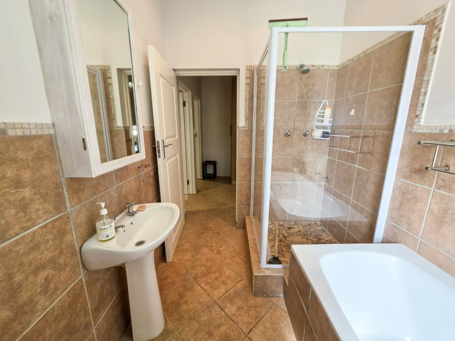 1 Bedroom Property for Sale in Stilbaai Western Cape